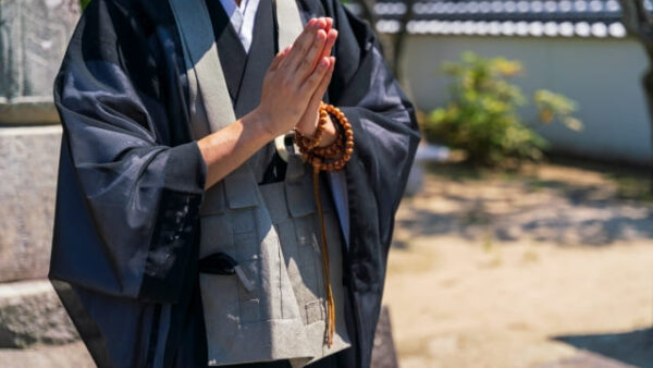 「お坊さんの費用」の見直し